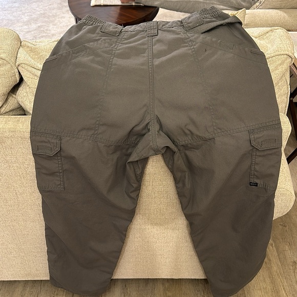 5.11 Tactical Jeans 34x34 great condition.. like new - Picture 2 of 2